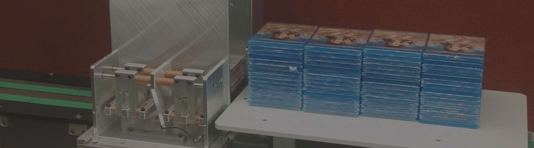 Upstacker for CDs and DVDs